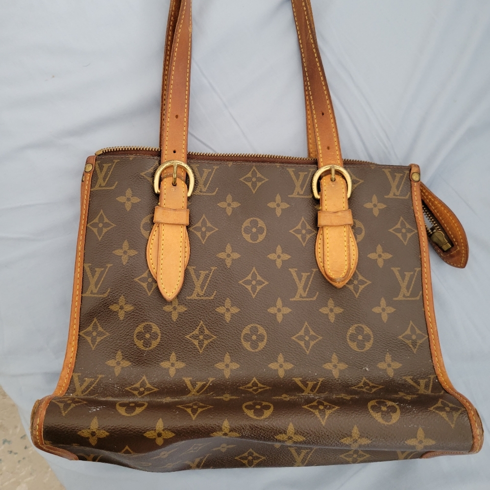Louis Vuitton authentic popincourt canvas